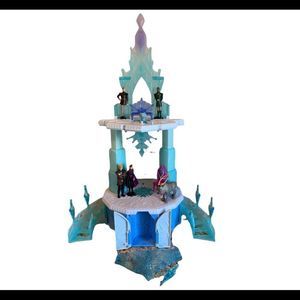 Disney Frozen Little Kingdom Elsa's Magical Rising Castle